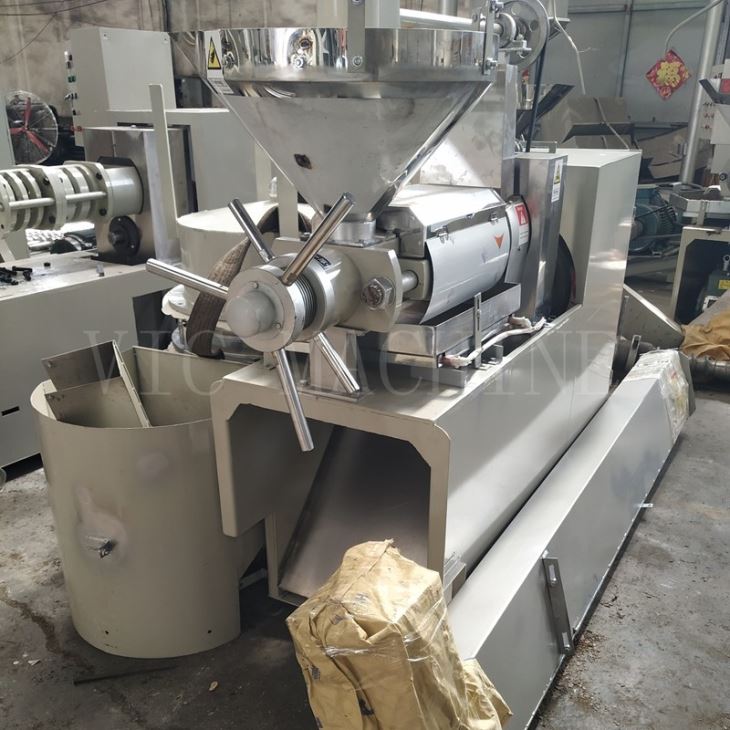 New Developed Combined Cold Oil Press With Feeder And Filter